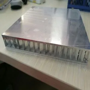 Panewwel Sandwich tal-Aluminju tax-Xehda